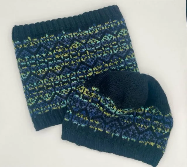 Black, Blue, and Green Aspen Leaf Wool Knit Cowl and Hat